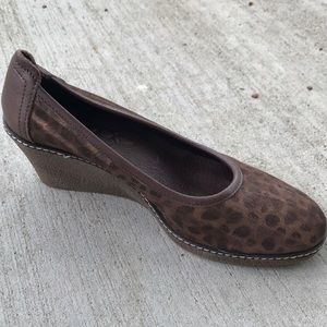 Flexx leopard wedges